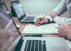 �ھ��ͷ�ϵ�y�İlչ����