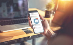 APP�ھ��ͷ�ϵ�y(t��ng)�ļҺ���