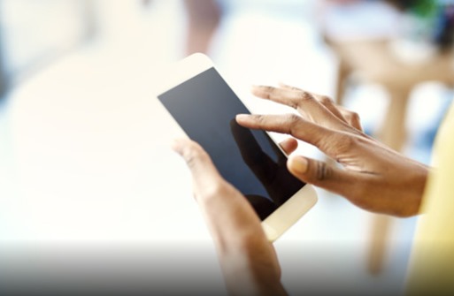 熄屏后接收不到消息