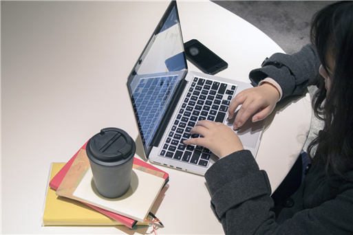 �˹��ͷ��͙C���˅f���Ӵ�