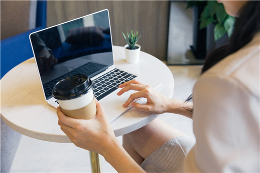 �ͷ��ھ���ͨ