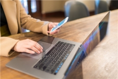 �õĿͷ�ϵ�y(t��ng)����I(y��)�Wվ�c�I(y��)����Ӱ푾����ж��