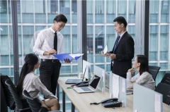 ���ܿͷ������������]