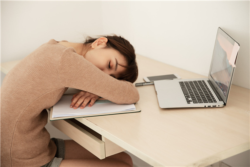 �ھ��ͷ��ˆT