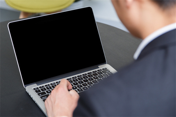 �C���ˆ���ϵ�y