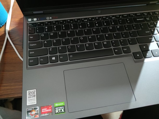 �I�N�����������