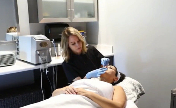 �t(y��)���C(j��)��(g��u)��ξ���(zh��n)����