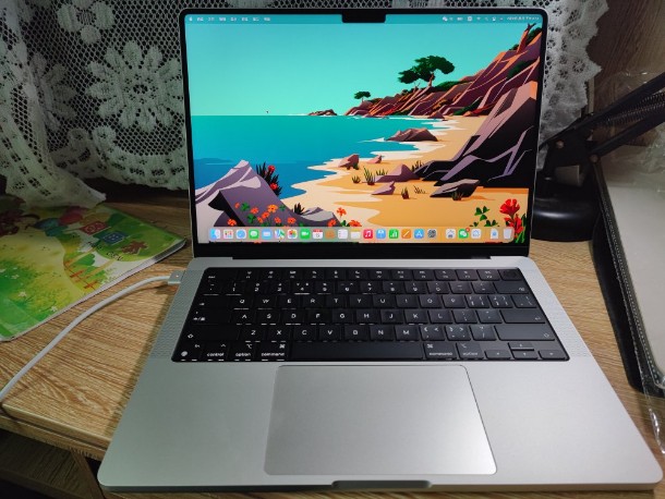 �͑��g�[���E