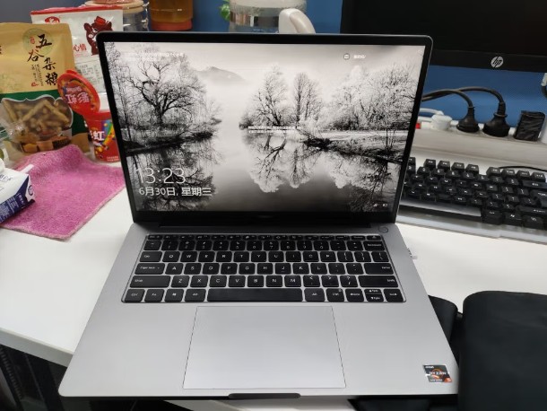 ����V����\�I